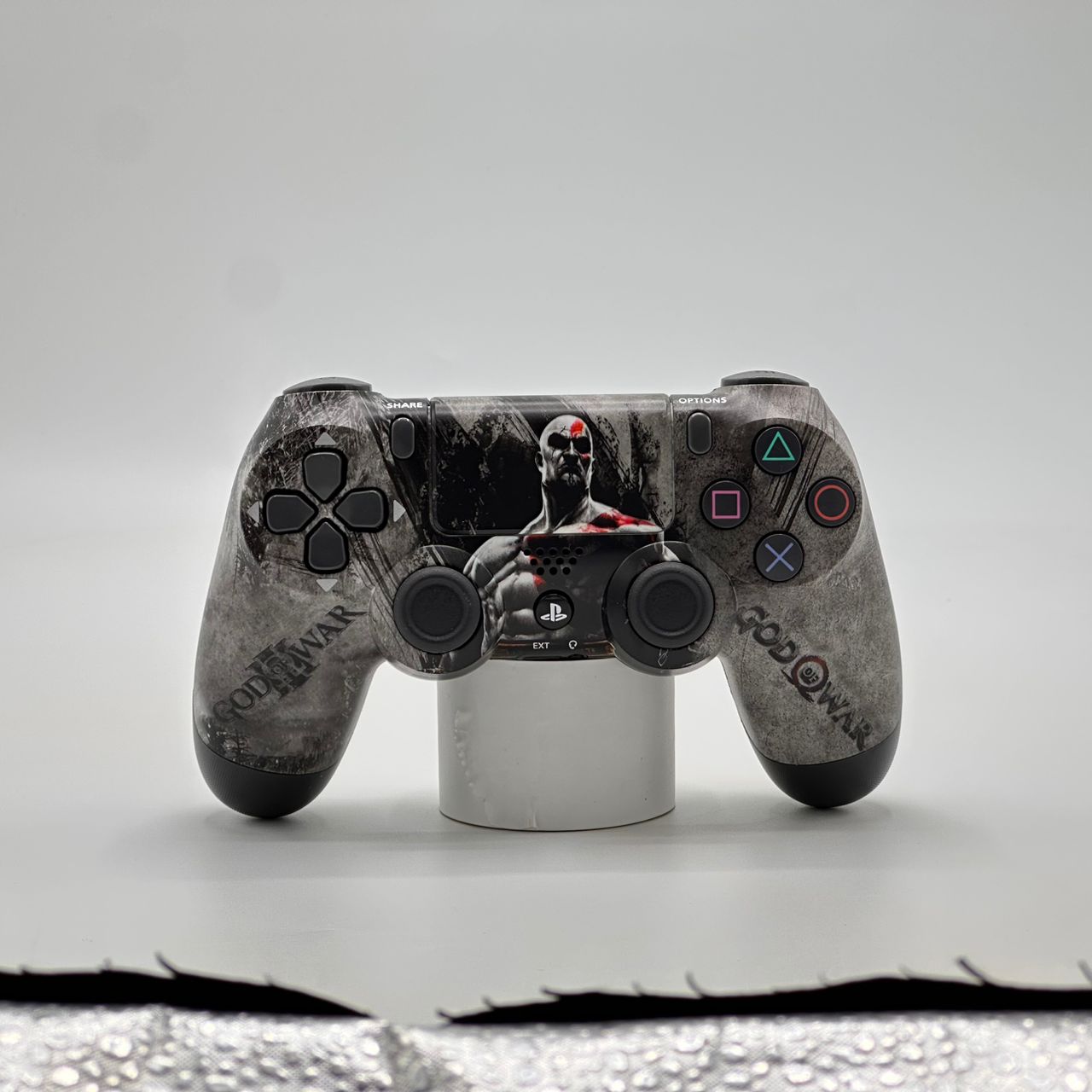 SONY DualShock Manette PS4 Sans Fil, Batterie Rechargeable (High Copy) – Edition God of War