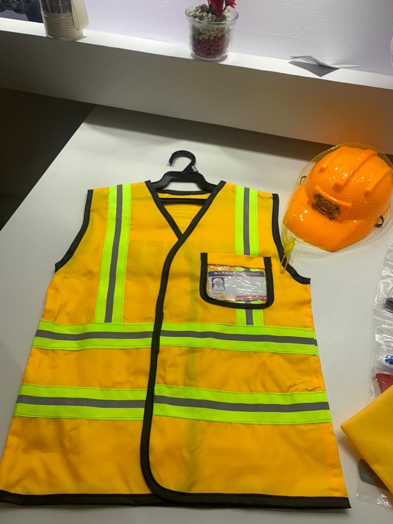 Costume Déguisement Travailleur de Construction avec Outils Jouet - لباس المهندس المعماري للأطفال