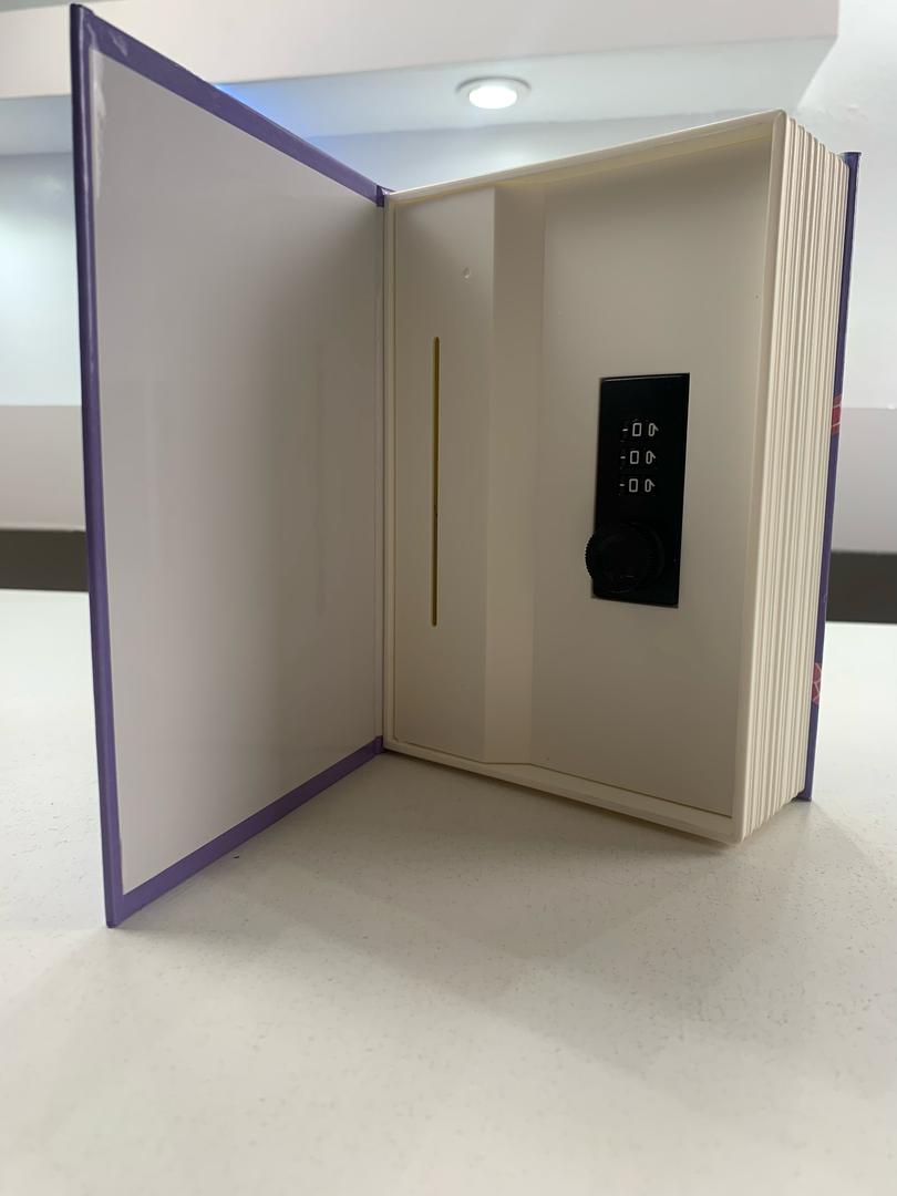 Coffre-fort Livre Kuromi – Boîte de Rangement Sécurisée